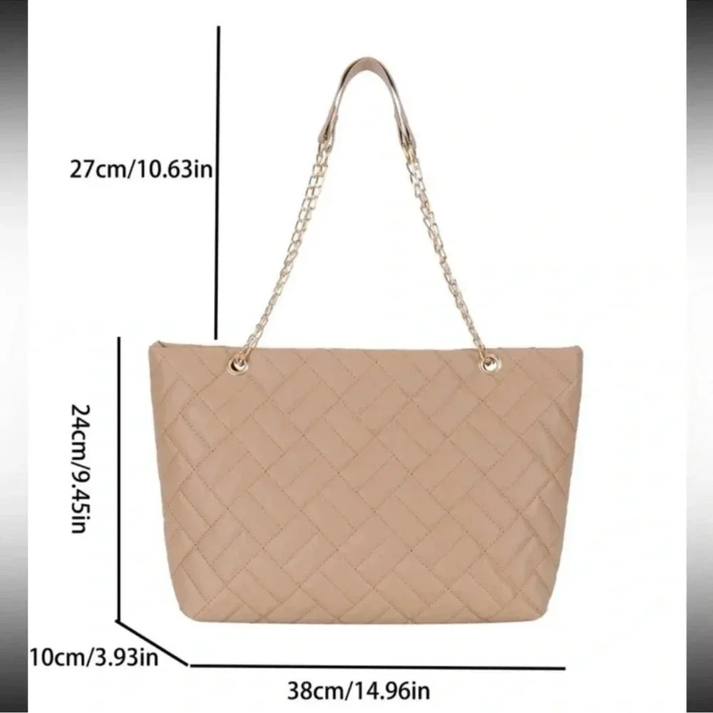 HP! 🎉 Khaki Quilt Pattern Gold Chain Purse - Picture 4 of 7